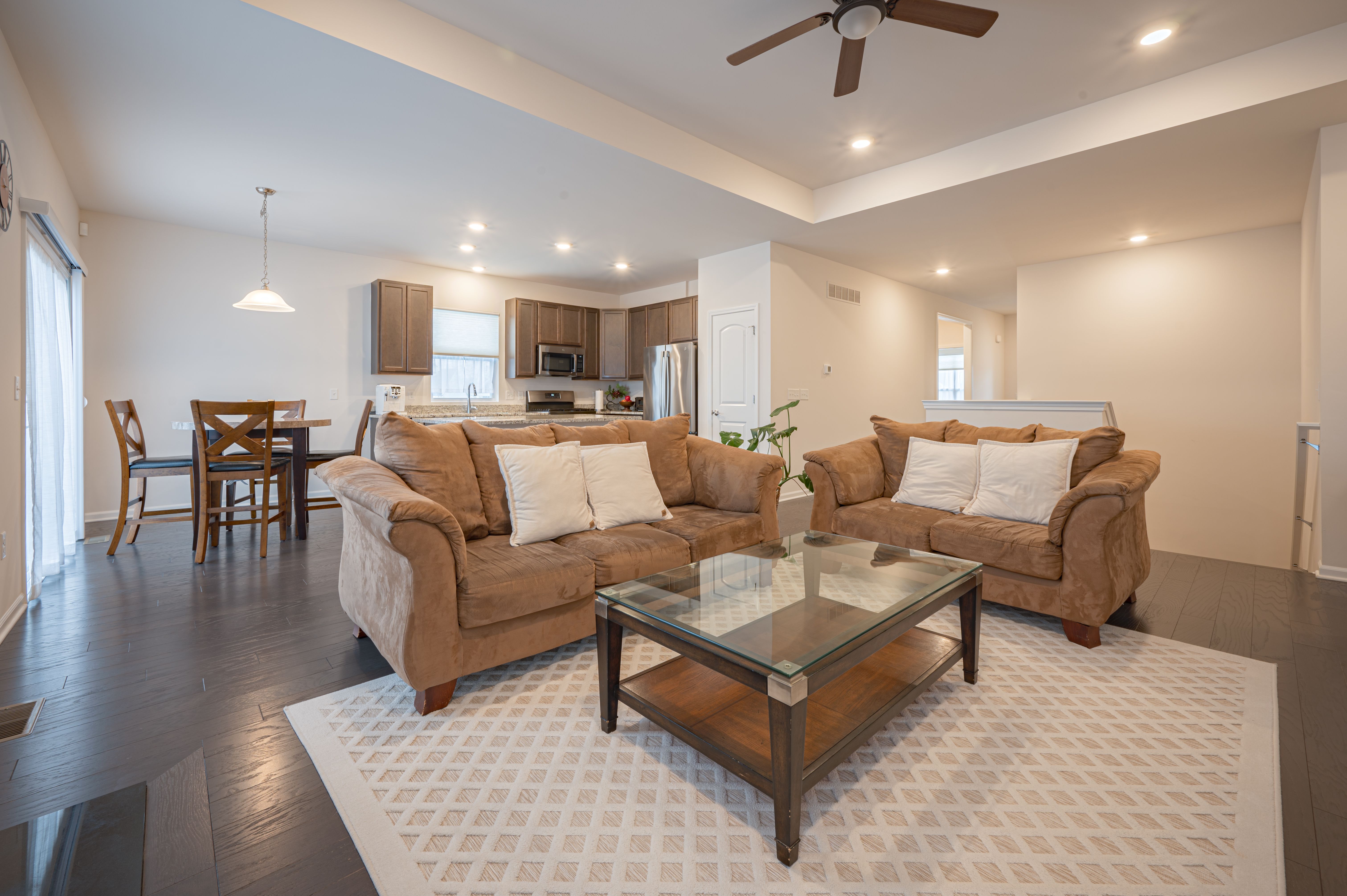 8270 CARSTON Lane