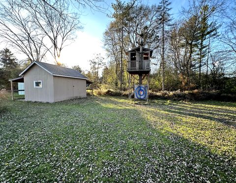 A home in Saginaw Twp