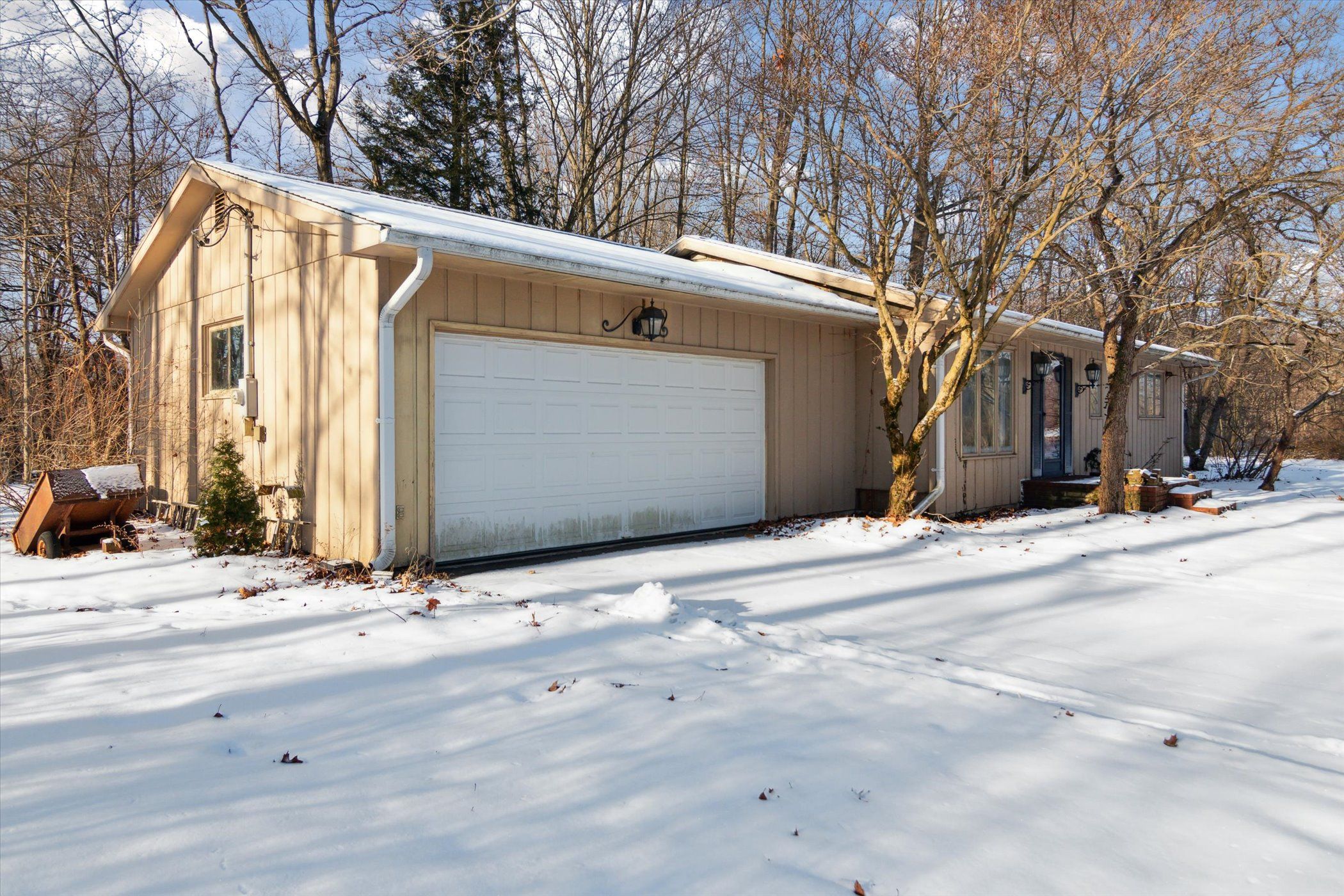 147 W UNION CITY Road