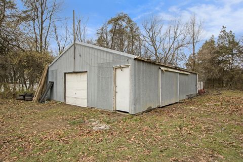 A home in Pennfield Twp