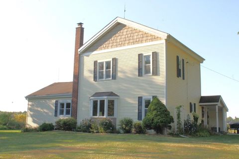 A home in Pennfield Twp