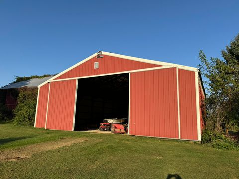 A home in Pennfield Twp