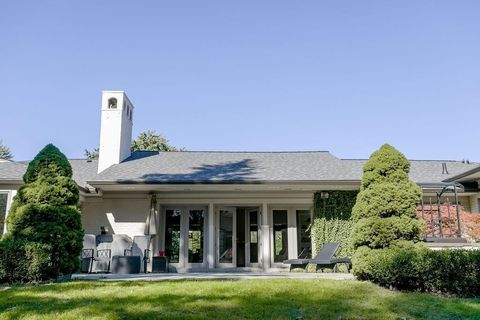 A home in Bloomfield Hills