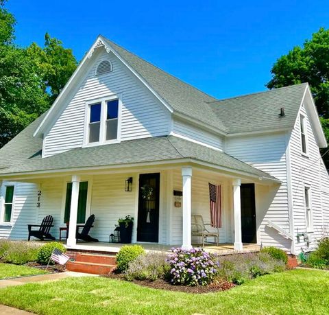 A home in South Haven