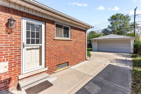 A home in Dearborn Heights