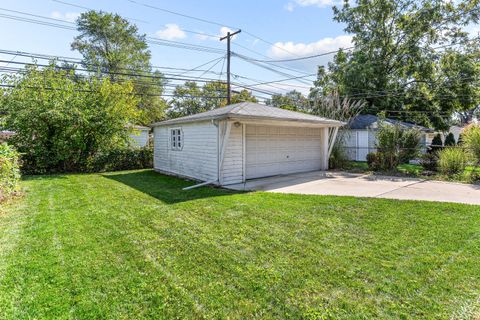 A home in Dearborn Heights