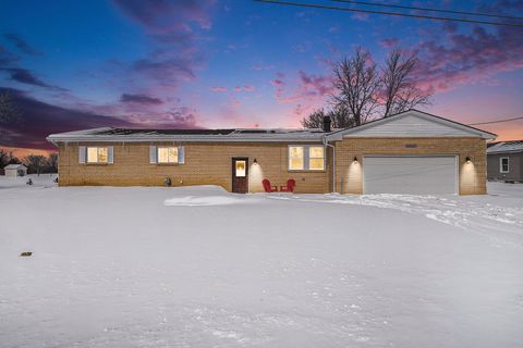 A home in Davison Twp