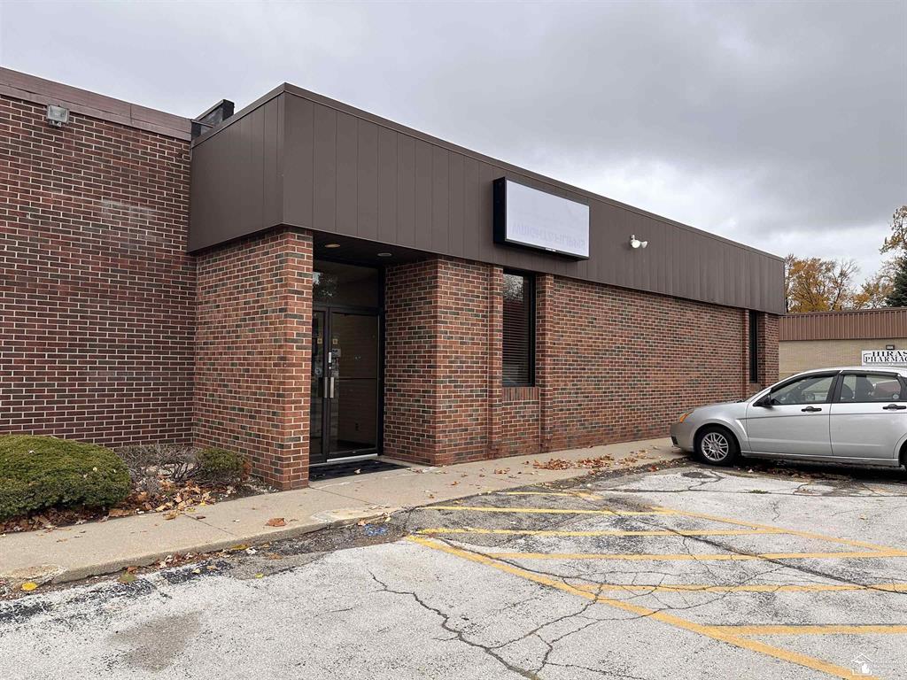 811 N Macomb Street