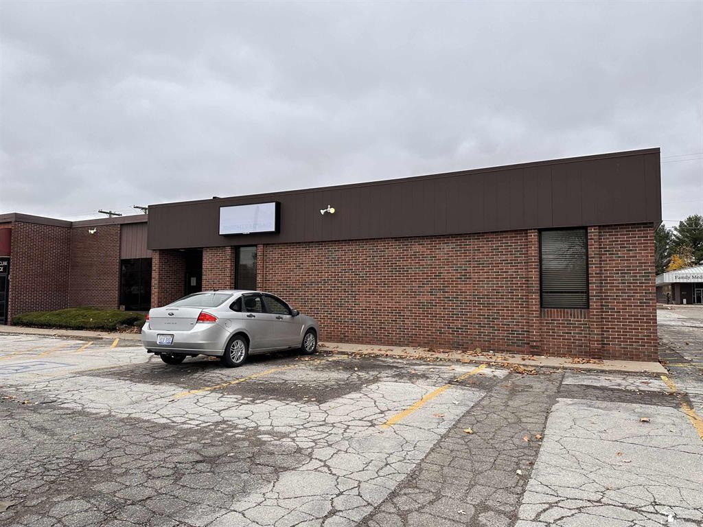 811 N Macomb Street