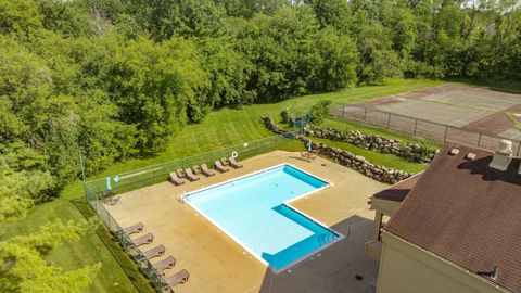 A home in West Bloomfield Twp