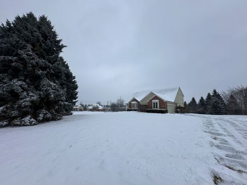 A home in Hartland Twp