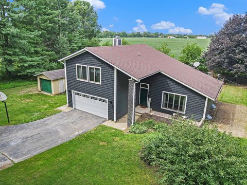 A home in Fredonia Twp