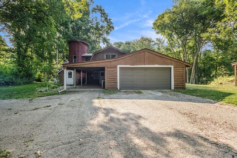 A home in Ensley Twp