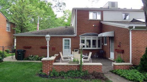 A home in Grosse Pointe Woods