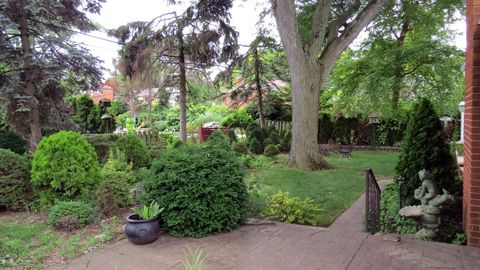 A home in Grosse Pointe Woods