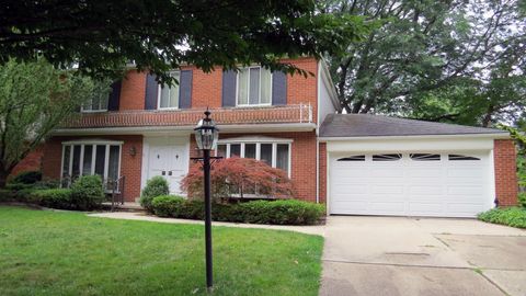 A home in Grosse Pointe Woods