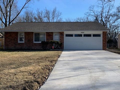 30063 RAMBLING Road Southfield City MI 48076