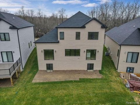 A home in Grand Blanc Twp