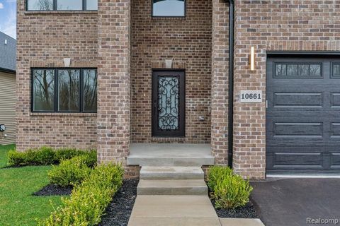 A home in Grand Blanc Twp