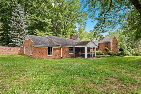 A home in Bloomfield Hills