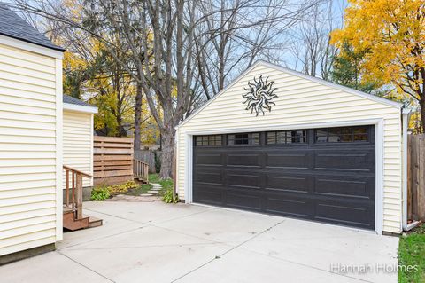 A home in Plainfield Twp