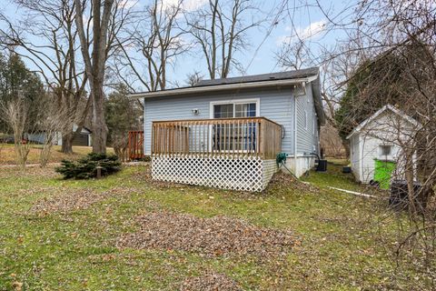 A home in West Bloomfield Twp