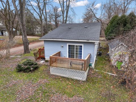 A home in West Bloomfield Twp