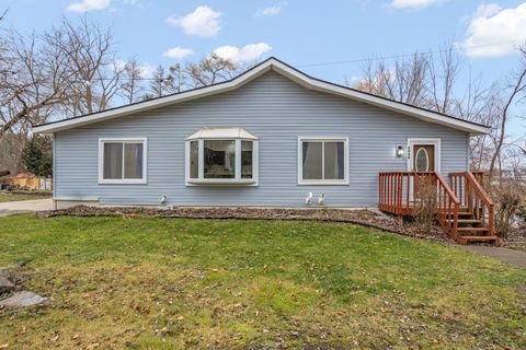 A home in West Bloomfield Twp