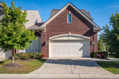 A home in West Bloomfield Twp