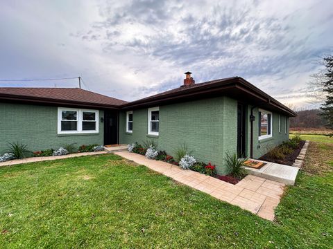 A home in Three Oaks Twp