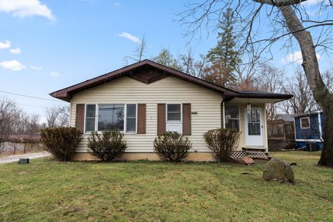 580 W MIDDLE Street Chelsea City MI 48118