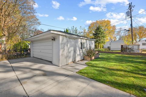 A home in Dearborn Heights