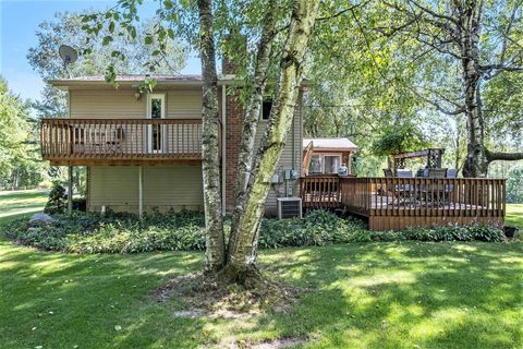 A home in Hartland Twp