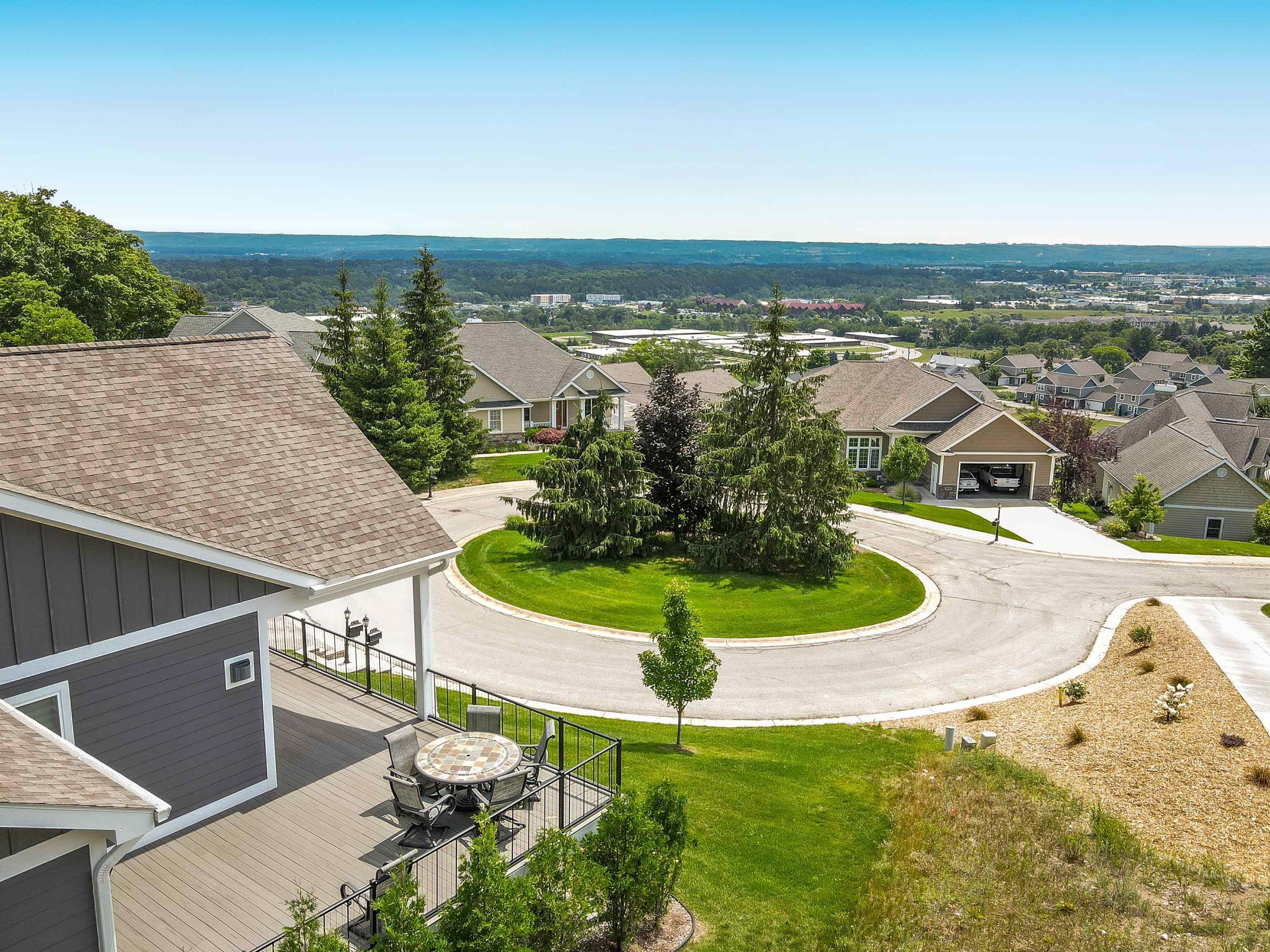 Photo 5 of 60 of 4245 Eagles View house