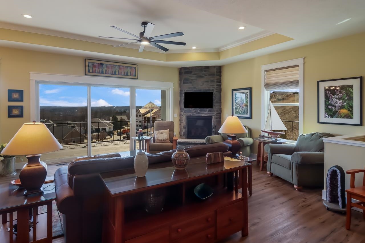 Photo 10 of 60 of 4245 Eagles View house