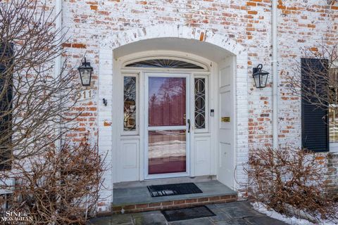 A home in Grosse Pointe Park