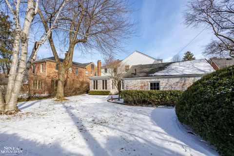 A home in Grosse Pointe Park