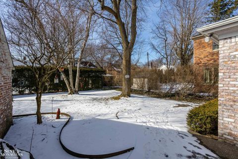 A home in Grosse Pointe Park