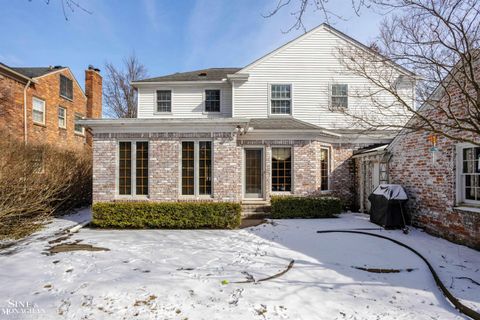 A home in Grosse Pointe Park