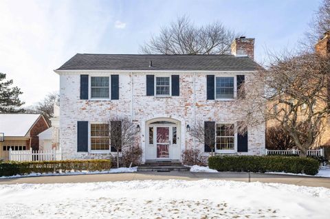 A home in Grosse Pointe Park