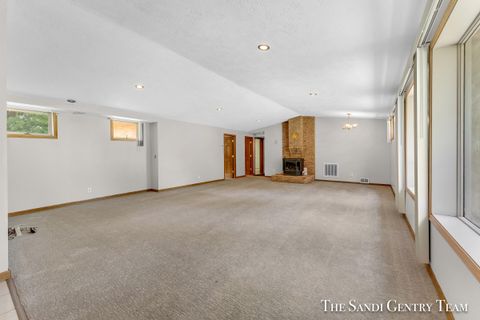 A home in Sheridan Twp - Newaygo