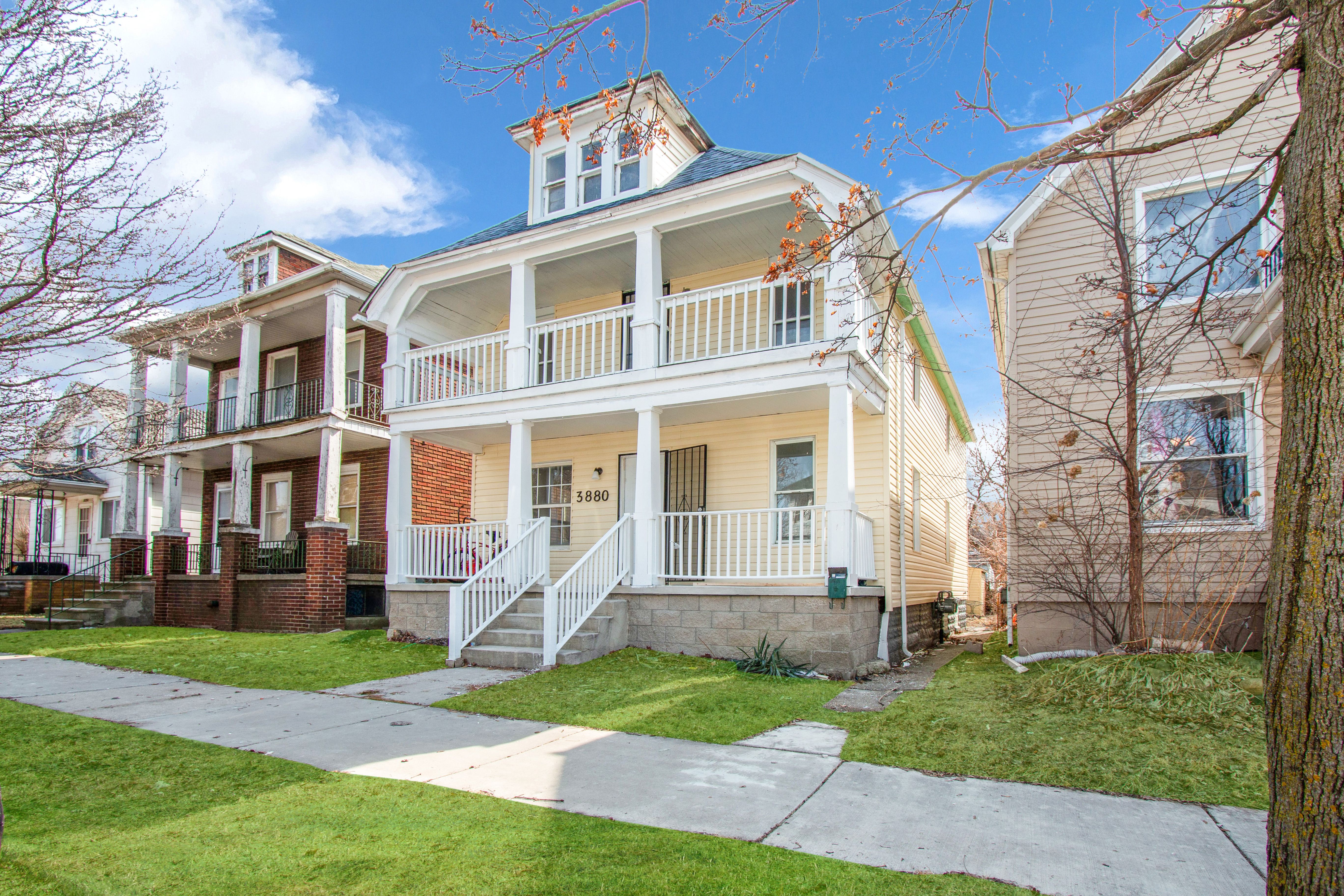 Listing image 2