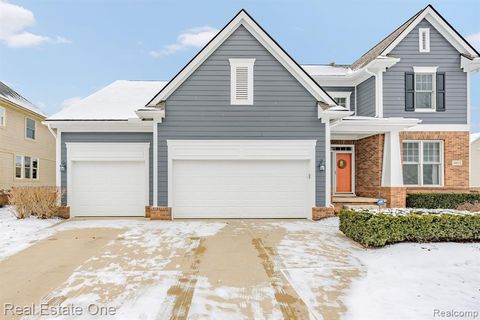 A home in Commerce Twp