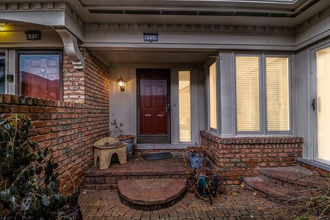 A home in West Bloomfield Twp