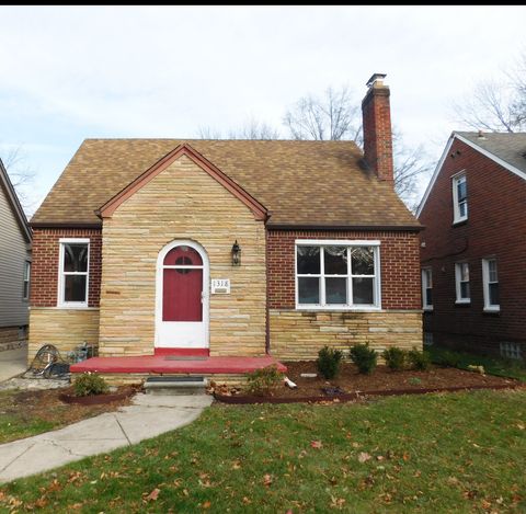 A home in Grosse Pointe Woods