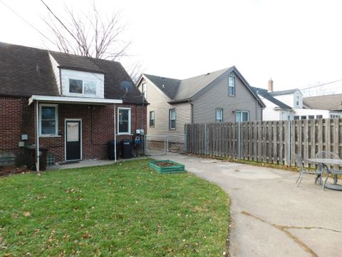 A home in Grosse Pointe Woods