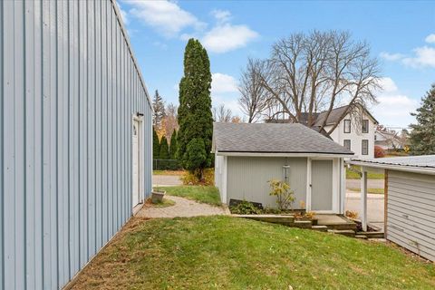 A home in Metamora Vlg