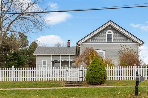 A home in Metamora Vlg