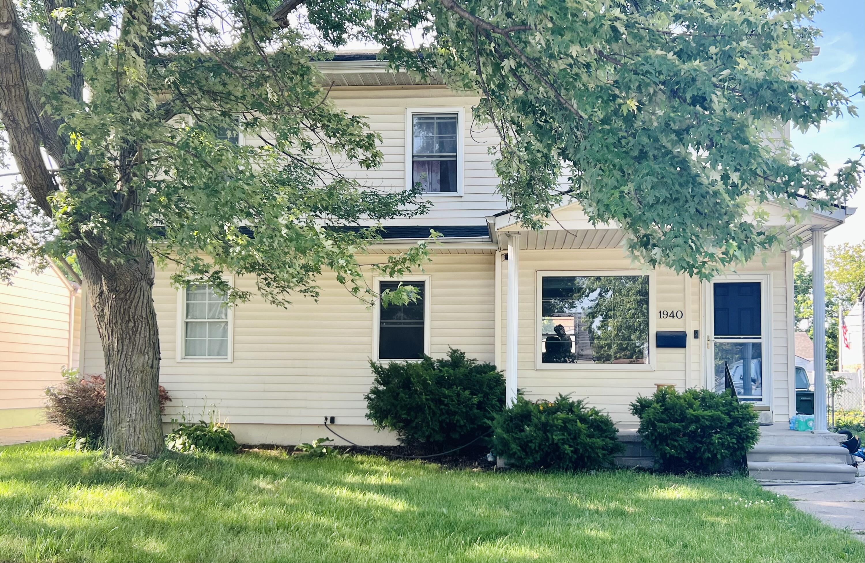 View Lincoln Park, MI 48146 house