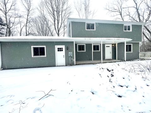 A home in Arcadia Twp